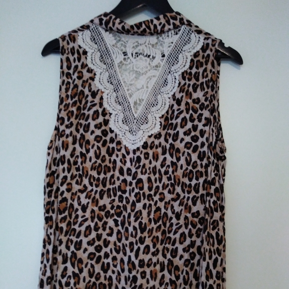 No Boundaries Dresses & Skirts - Blouse no bo Boundaries Siz XXL And color black and Bwraw